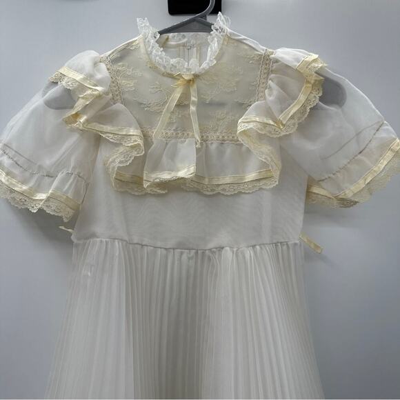 Vintage Union Made Girls Dress Size 7 Ruffle Lace Pleated Short Sleeve 80s Style - Picture 2 of 16